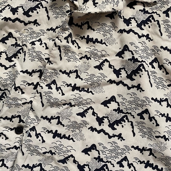 Simons Le 31 Short Sleeve Button Up Shirt - Picture 2 of 3